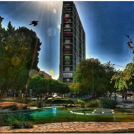 Hostal Alhambra *