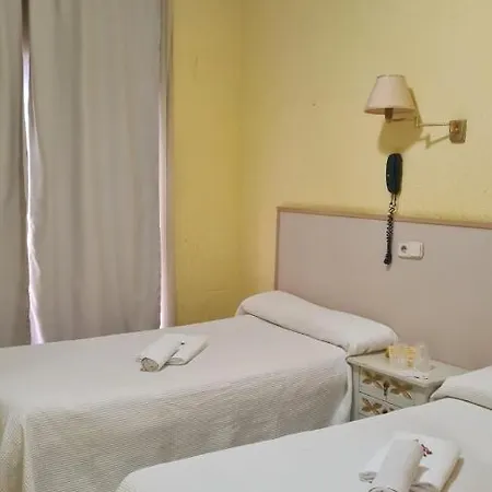 Hostal Alhambra *