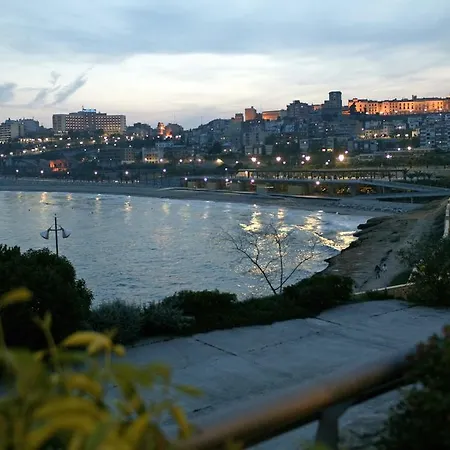 Alhambra Hostel Tarragona