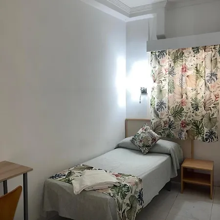 Hostel Alhambra